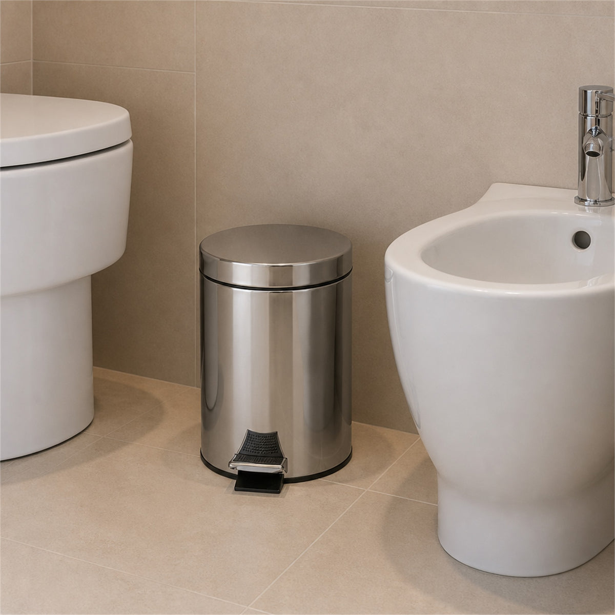 Roomwell, Core Pedal Bin, Round, 3L, Silver - hotel room view 2