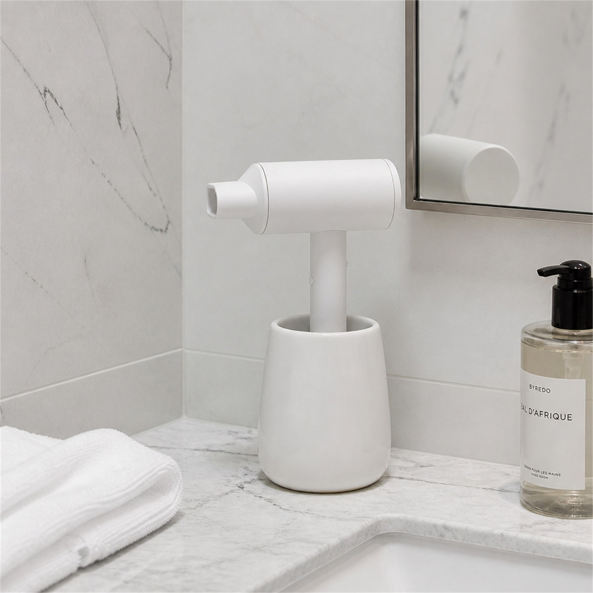 Roomwell, Winzi 1875W Straight Hairdryer, White - hotel room view 2